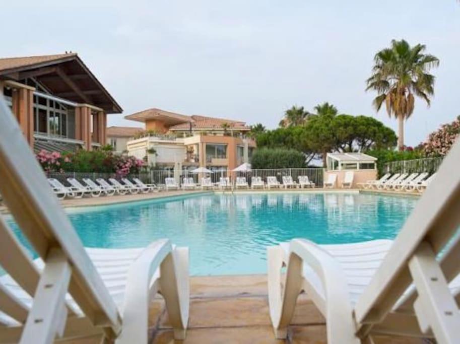 Port Frejus Cap Hermes Vue Mer Et Port Pieds Dans L'Eau Piscine Pkg Eksteriør bilde